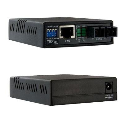 StarTech.com 10/100 Fiber to Ethernet Media Converter Multi Mode SC 2 km